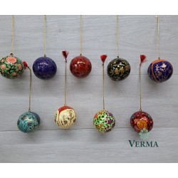 Painted Baubles Asst