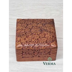 BOX FULL CARVED 5" X5"X2.25"