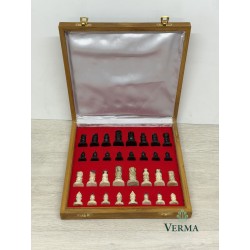 CHESS SETS   10"X10" RED...