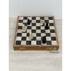 CHESS SETS   10"X10"