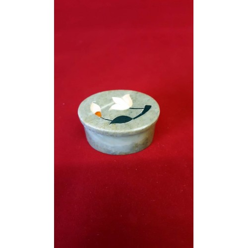 OVAL INLAID BOX       1.5X2