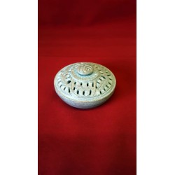 SOAPSTONE POT POURI BOX WITH INCENCE HOLDER